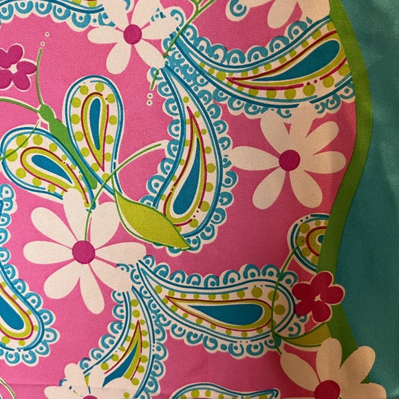 Lilly Pulitzer Silk Paisley Scarf
Butterfly Flowers for Breast Cancer Awareness - Picture 3 of 7